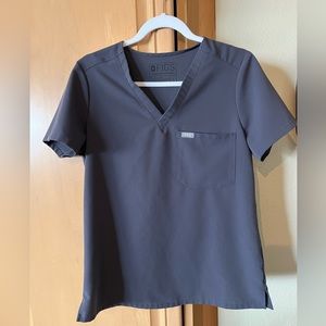 Figs charcoal one pocket scrub top